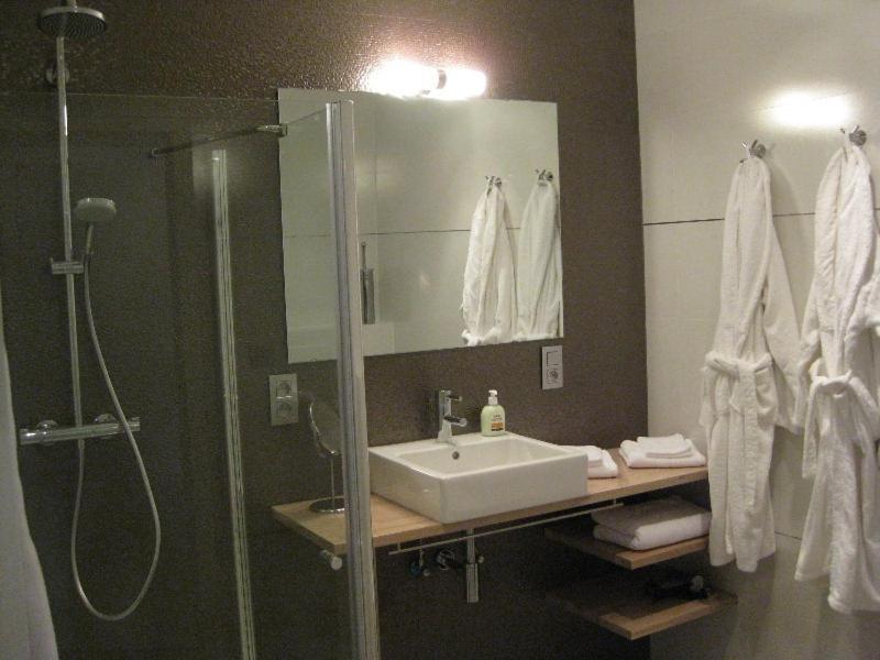 B&B Villa Curtricias Kortessem Exteriör bild