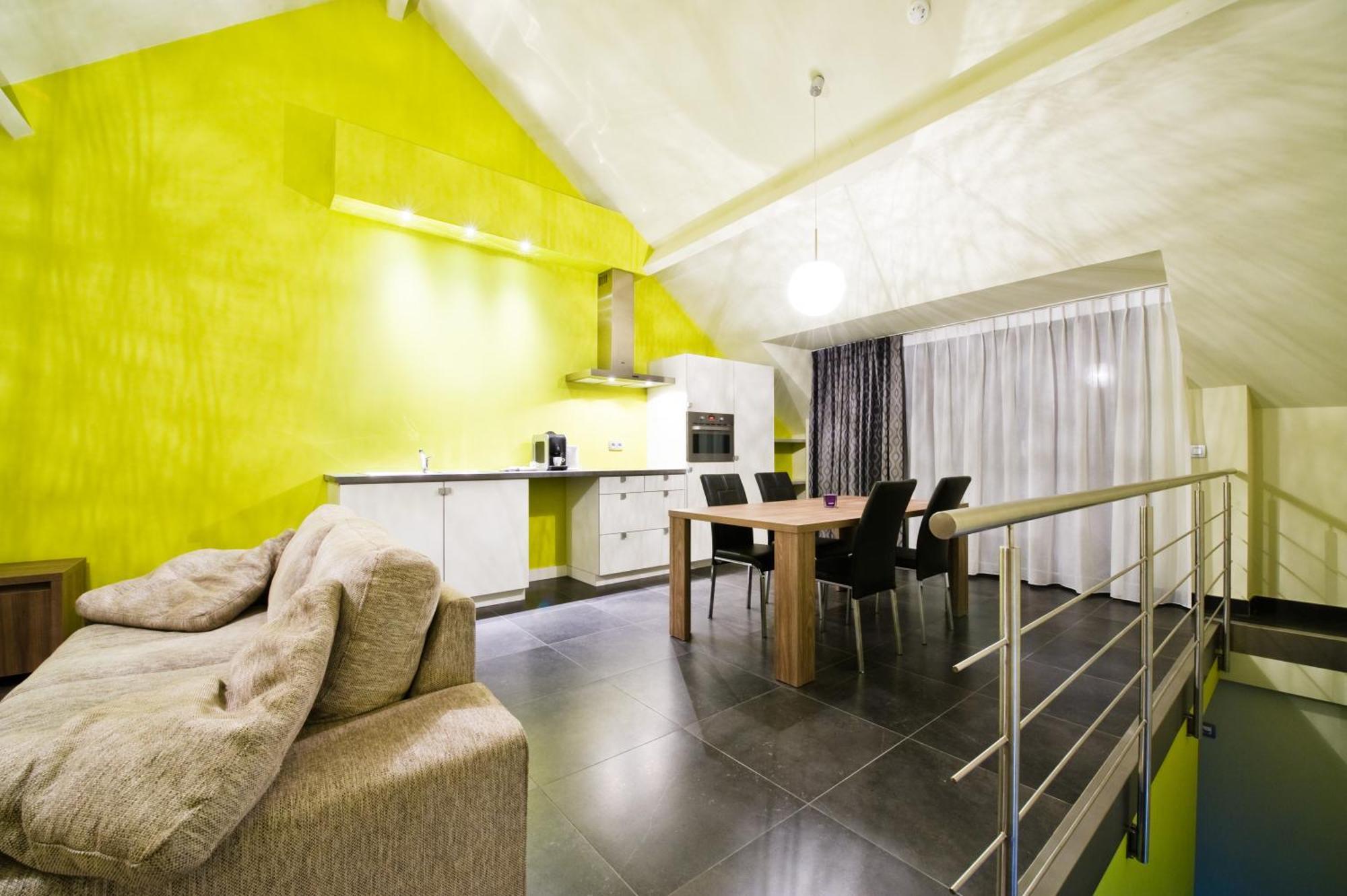 B&B Villa Curtricias Kortessem Exteriör bild